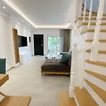 Sunrise Luxury House 佩科霍里