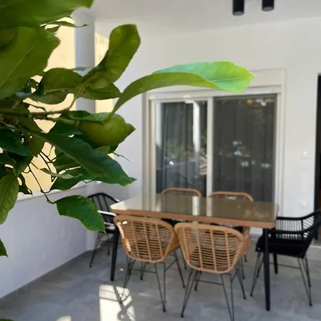 Dom wakacyjny Sunrise Luxury House