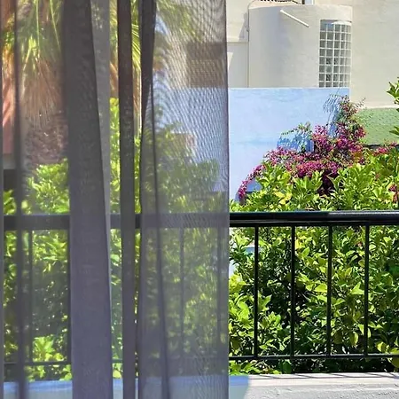 Ferienhaus Sunrise Luxury House *